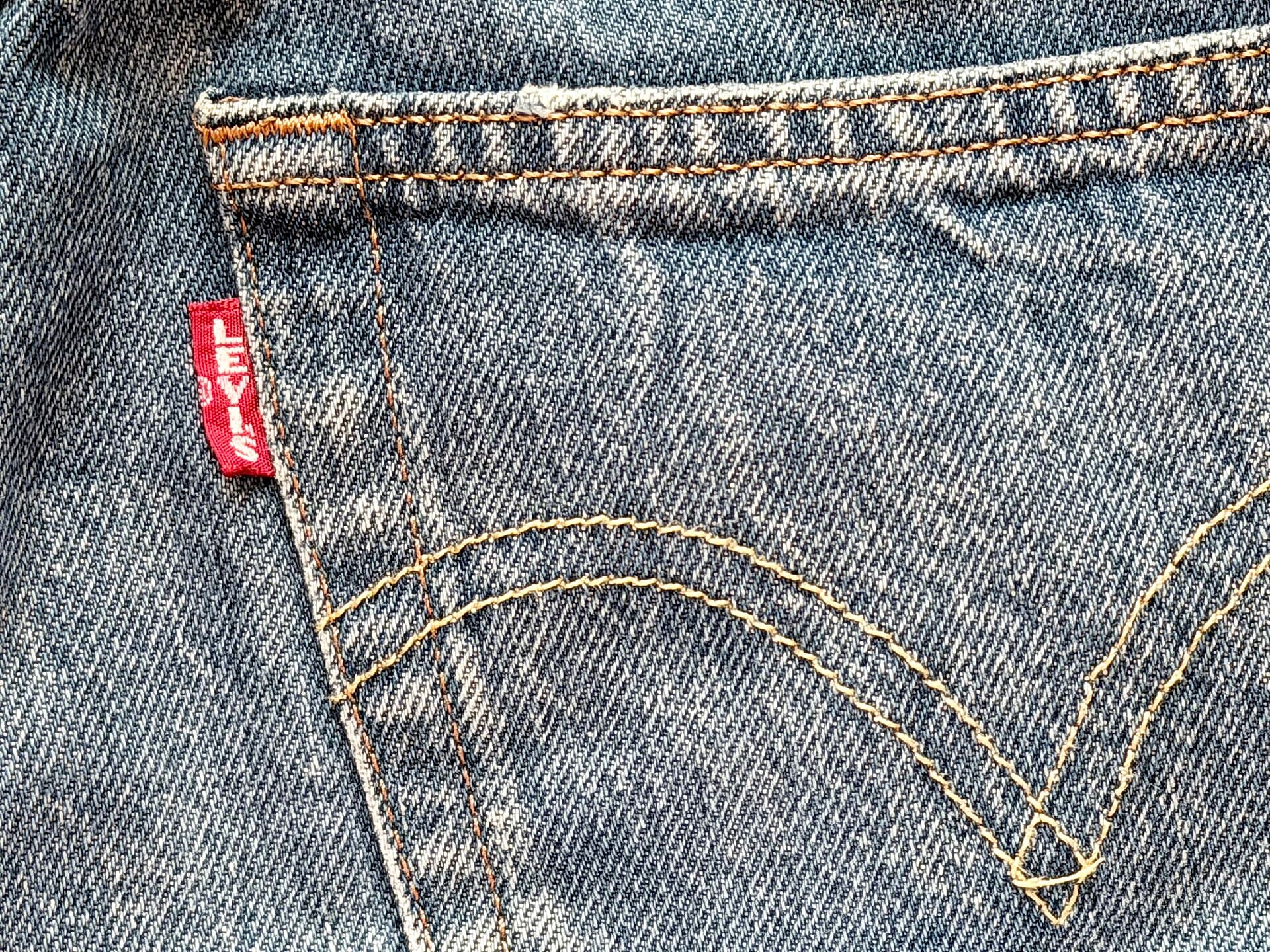 Red Tab